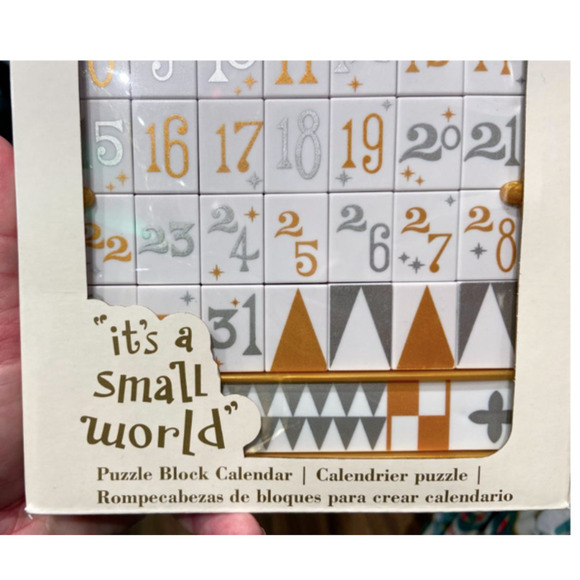 2023 Disney Parks It’s A Small World Clock Puzzle Block Calendar New - Picture 5 of 6
